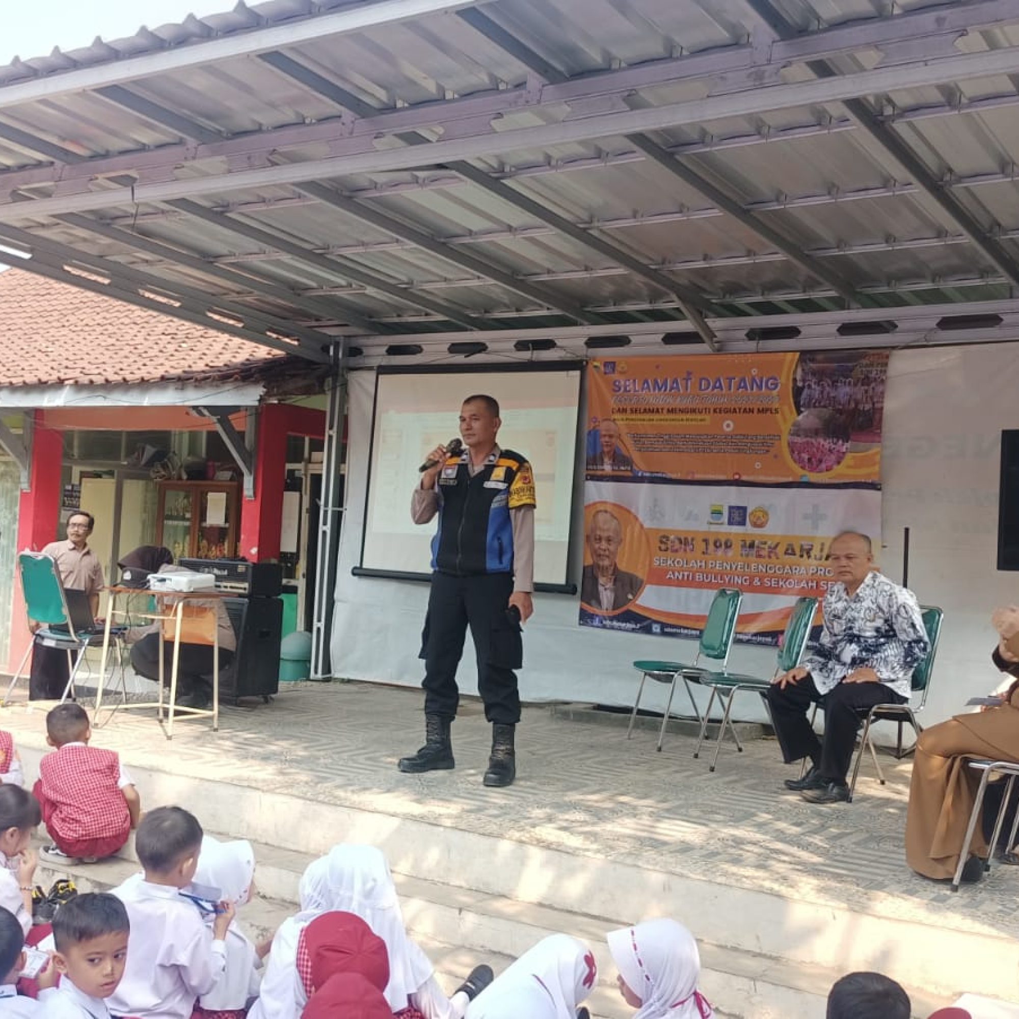 🚫 STOP Bullying! Membentuk Sekolah Aman di SD Negeri 198 Mekarjaya Bersama Polsek Arcamanik