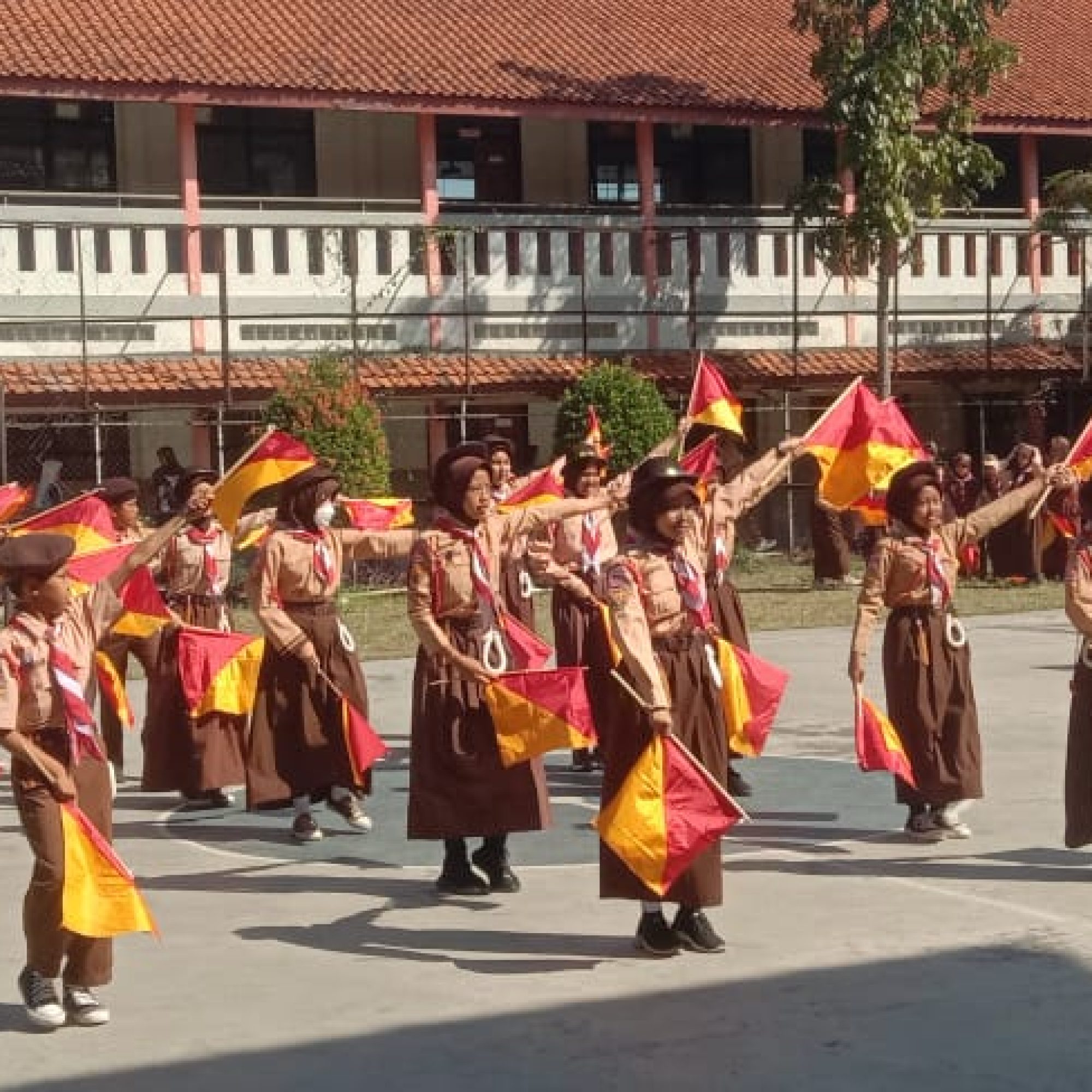 Partisipasi SDN 198 Mekarjaya dalam Peringatan HUT Pramuka ke-62 Kwartir Ranting Gerakan Pramuka Kecamatan Arcamanik Tahun 2023 di SMK Igasar