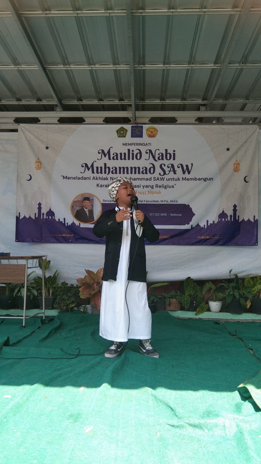 You are currently viewing Maulid Nabi Muhammad SAW di SDN 198 Mekarjaya, Memupuk Akhlak Mulia dalam Generasi Religius