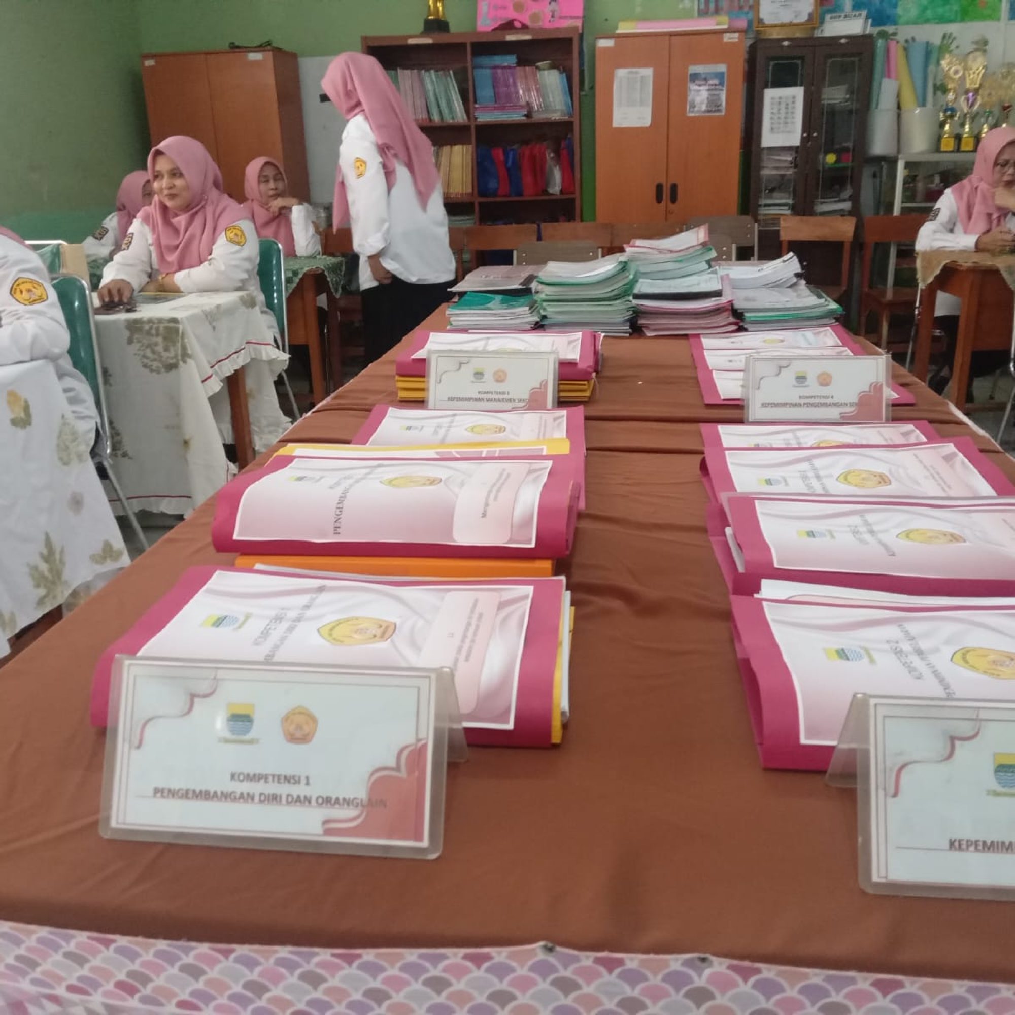 Penilaian Kinerja Kepala Sekolah (PKKS) SDN 198 Mekarjaya Tahun 2023