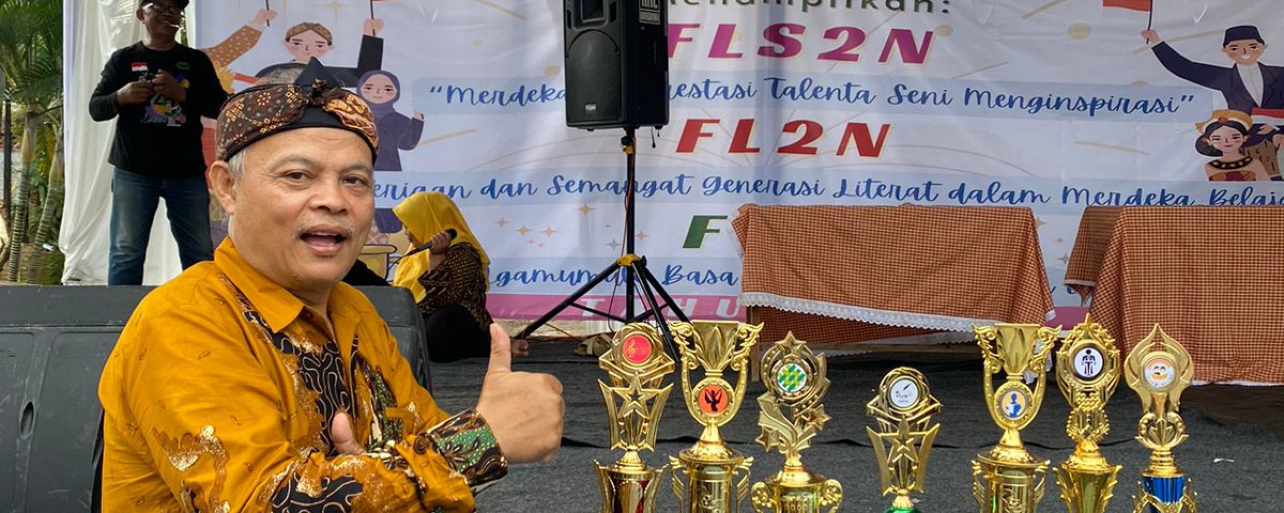 SDN 198 Mekarjaya berhasil meraih juara I dalam kategori Cipta Pantun Dalam Ajang FL2N Tingkat Kecamatan