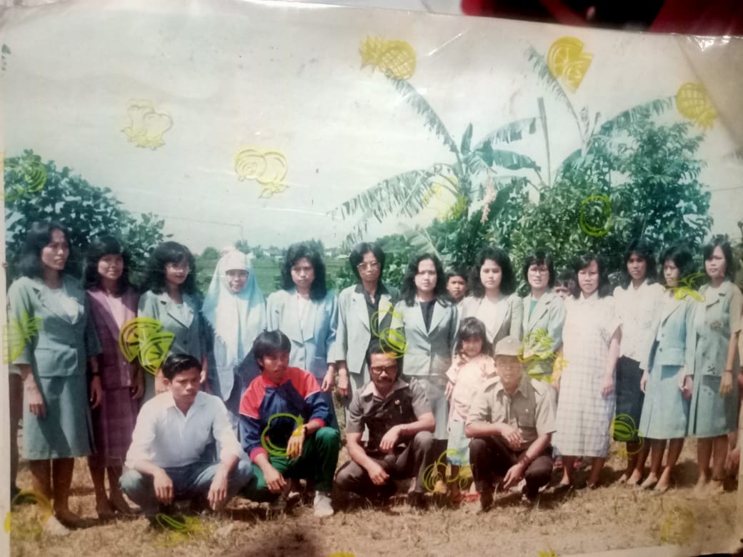 You are currently viewing Dewan Guru Semasa Kepemimpinan Pak Koko Komarudin, BA Kepala Sekolah Pertama SDN 198 Mekarjaya