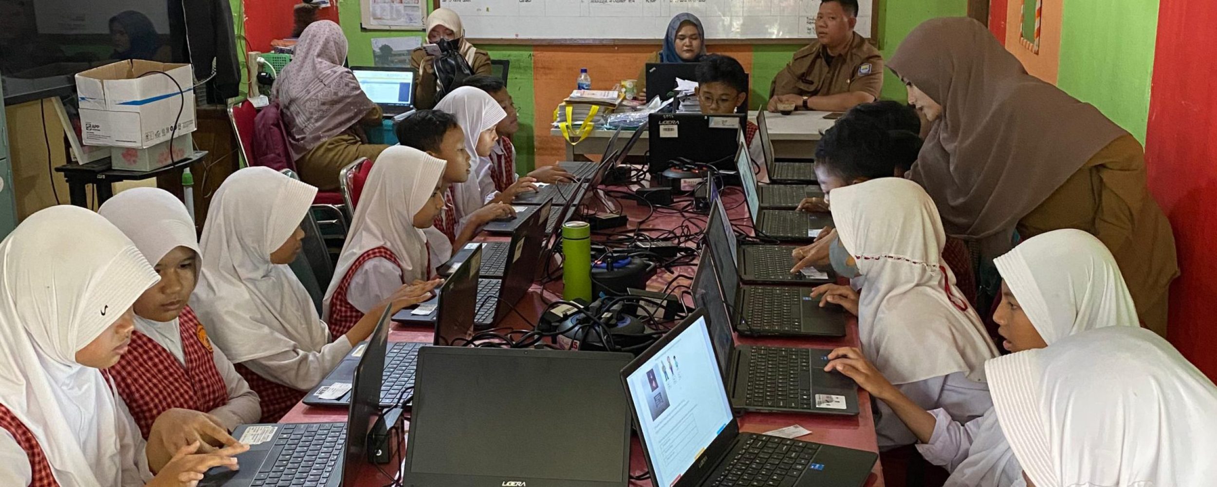 SDN 198 Mekarjaya Asah Keterampilan Melalui Simulasi ANBK (Test Jaringan) dan Memanfaatkan laman Siap AKM