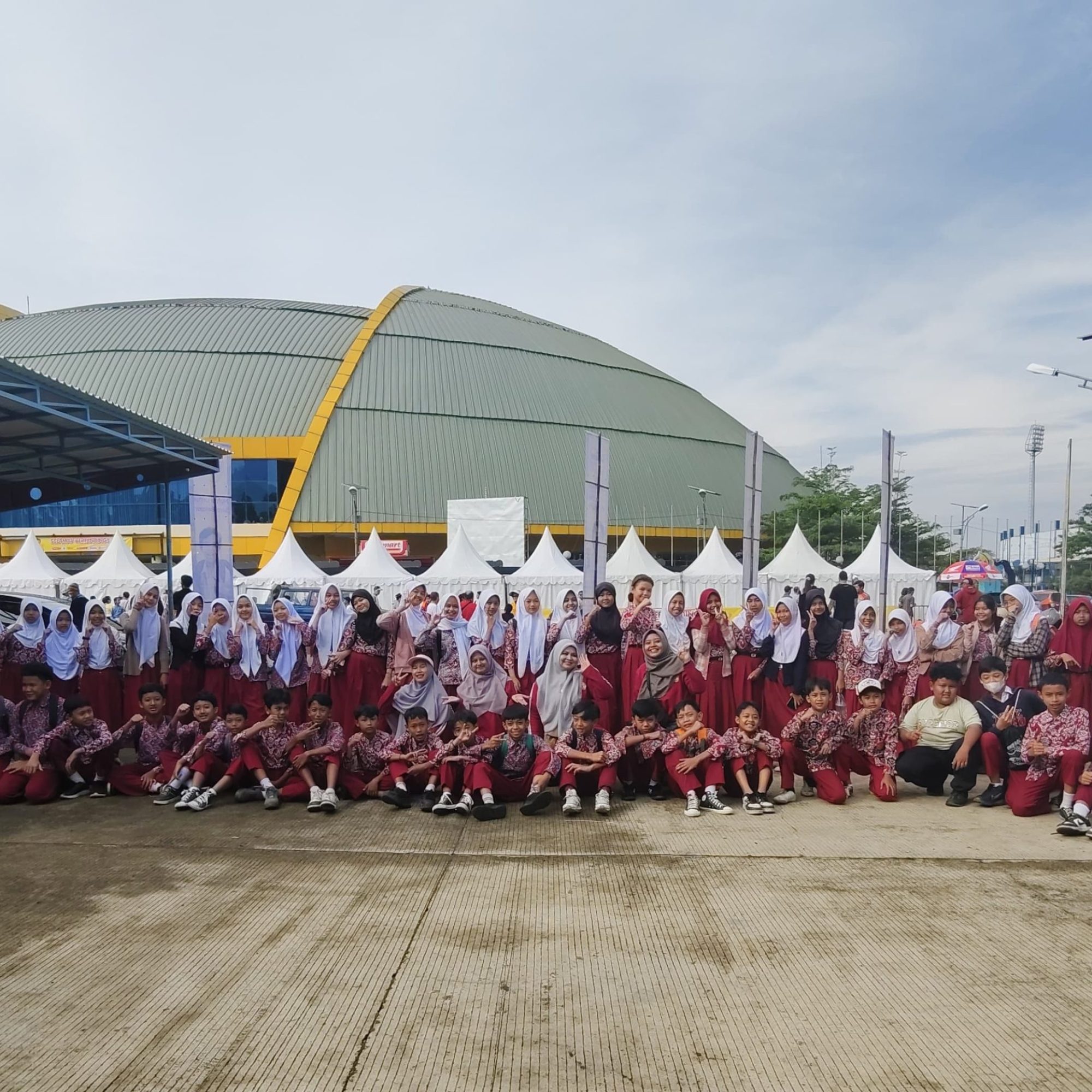 SDN 198 Mekarjaya Berpartisipasi dalam Ajang Dancow Indonesia Cerdas 2025 di Bandung