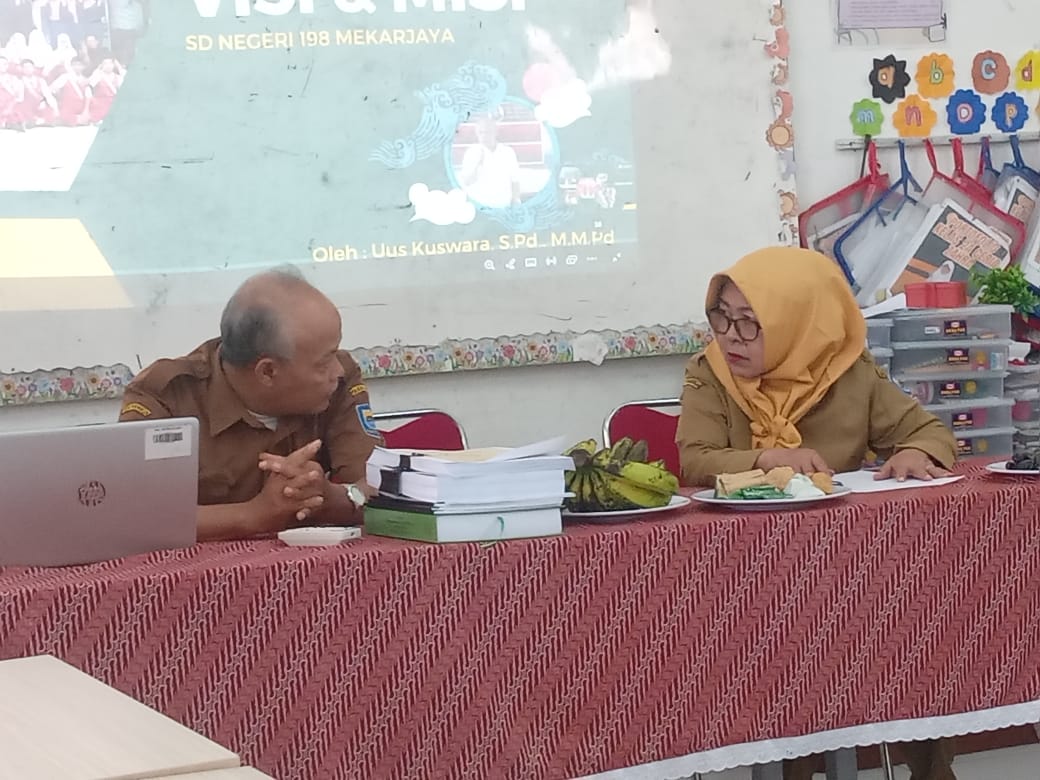 You are currently viewing Observasi Kepala Sekolah dalam Pengelolaan Kinerja Guru oleh Pengawas Sekolah di SDN 198 Mekarjaya