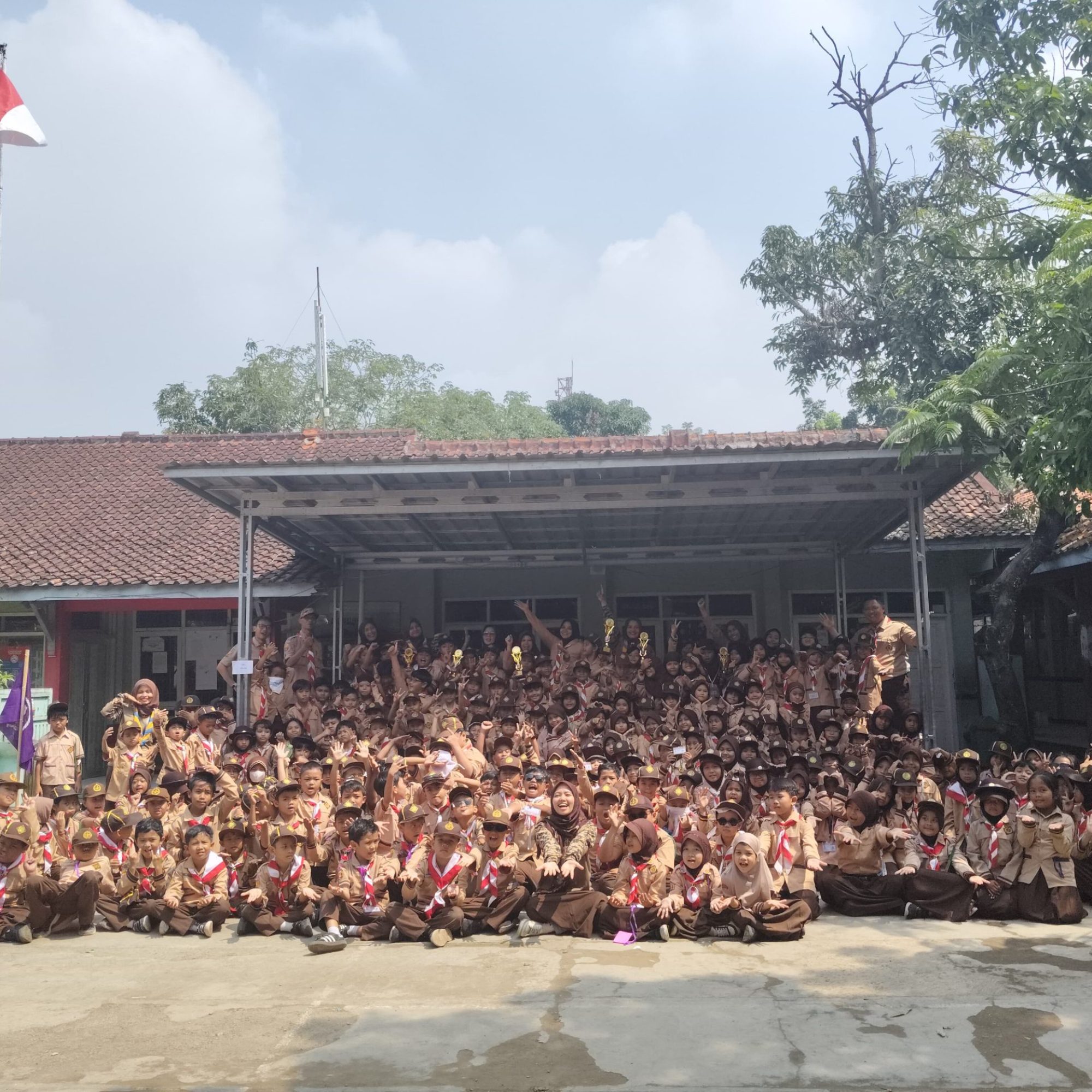 SDN 198 Mekarjaya Gelar Perkemahan Satu Hari Pramuka Siaga Penuh Semangat