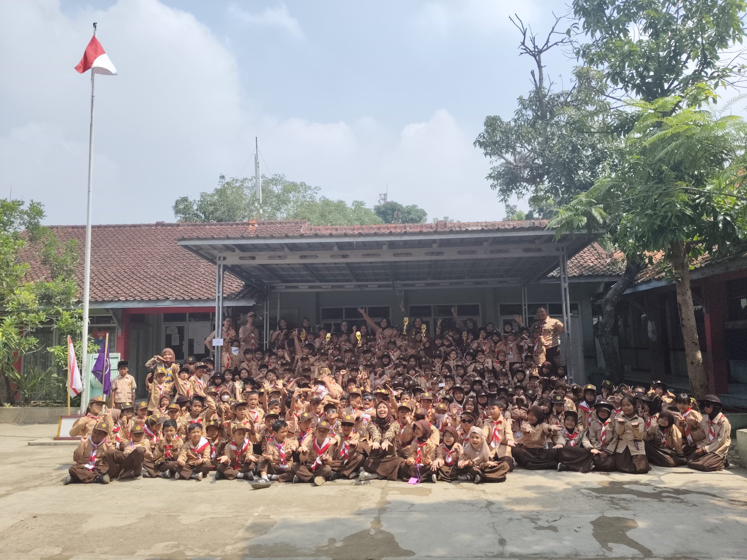 You are currently viewing SDN 198 Mekarjaya Gelar Perkemahan Satu Hari Pramuka Siaga Penuh Semangat