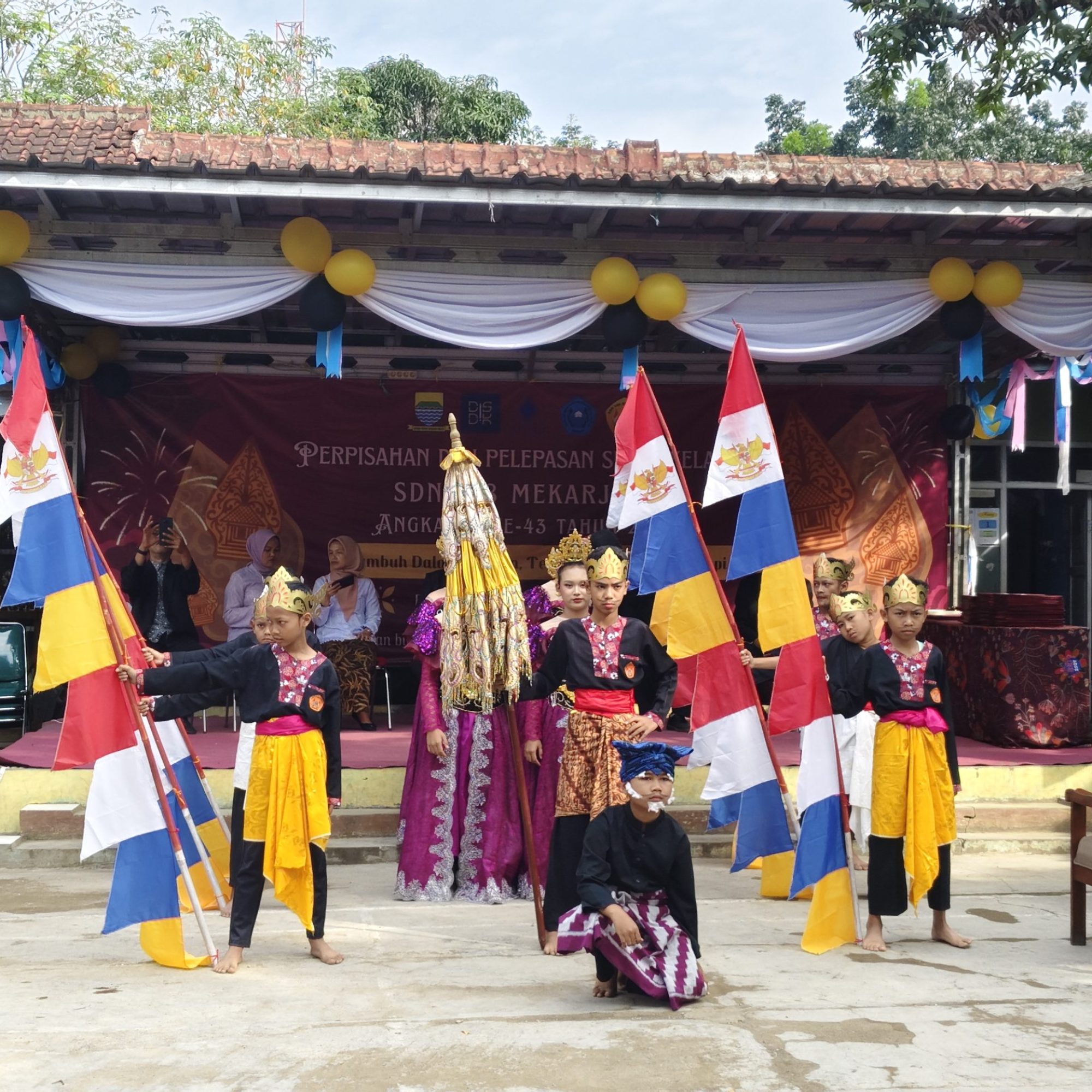 SDN 198 Mekarjaya Gelar Perpisahan Kelas 6 Angkatan ke-43 dengan Nuansa Budaya Sunda