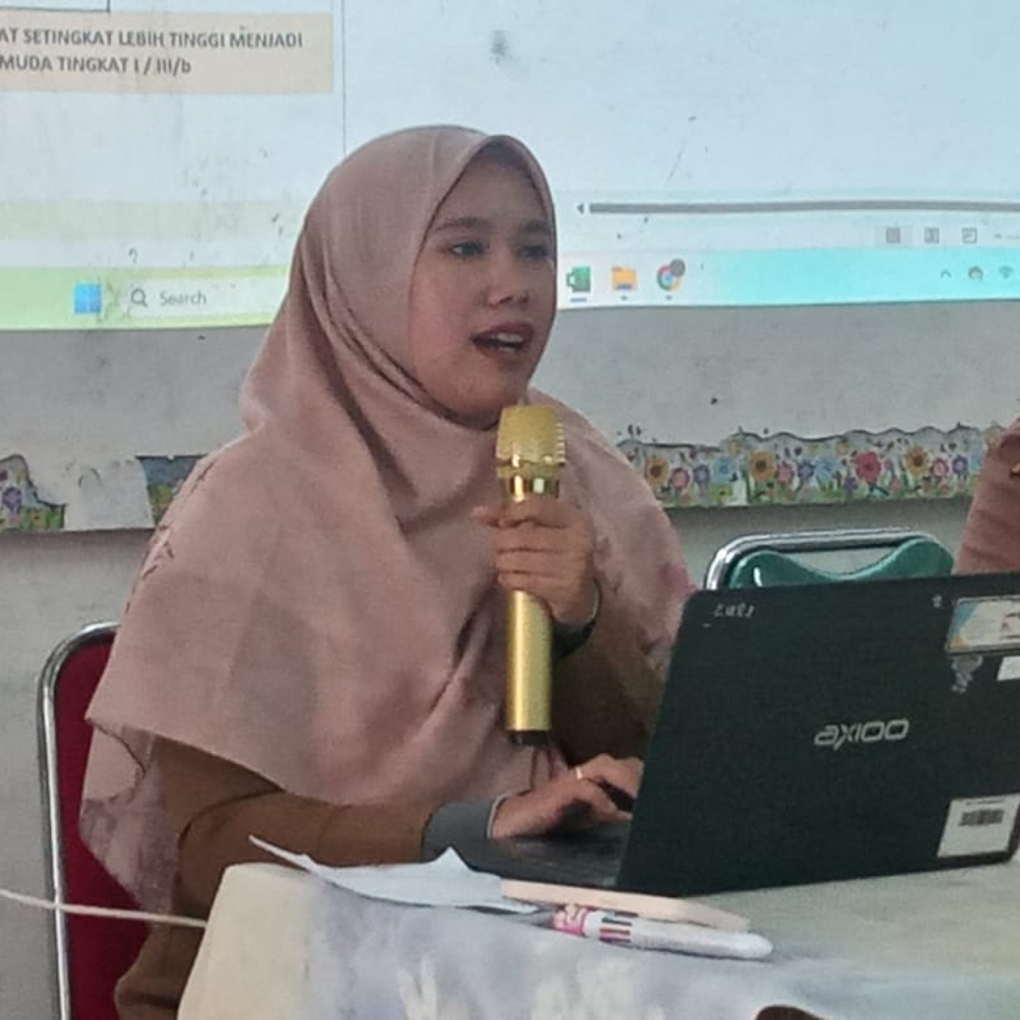 Rapat Penyusunan Angka Kredit (PAK) PNS: Upaya Peningkatan Karier Guru di SDN 198 Mekarjaya