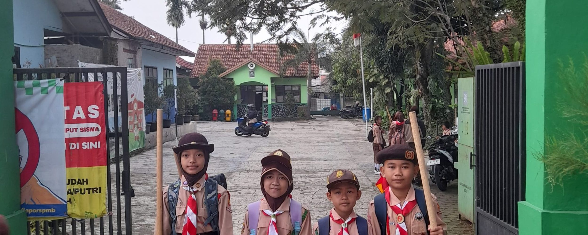 SDN 198 Mekarjaya Berpartisipasi Aktif dalam Dianpinrung dan Dianpinru Pramuka Kwarran Arcamanik 2025