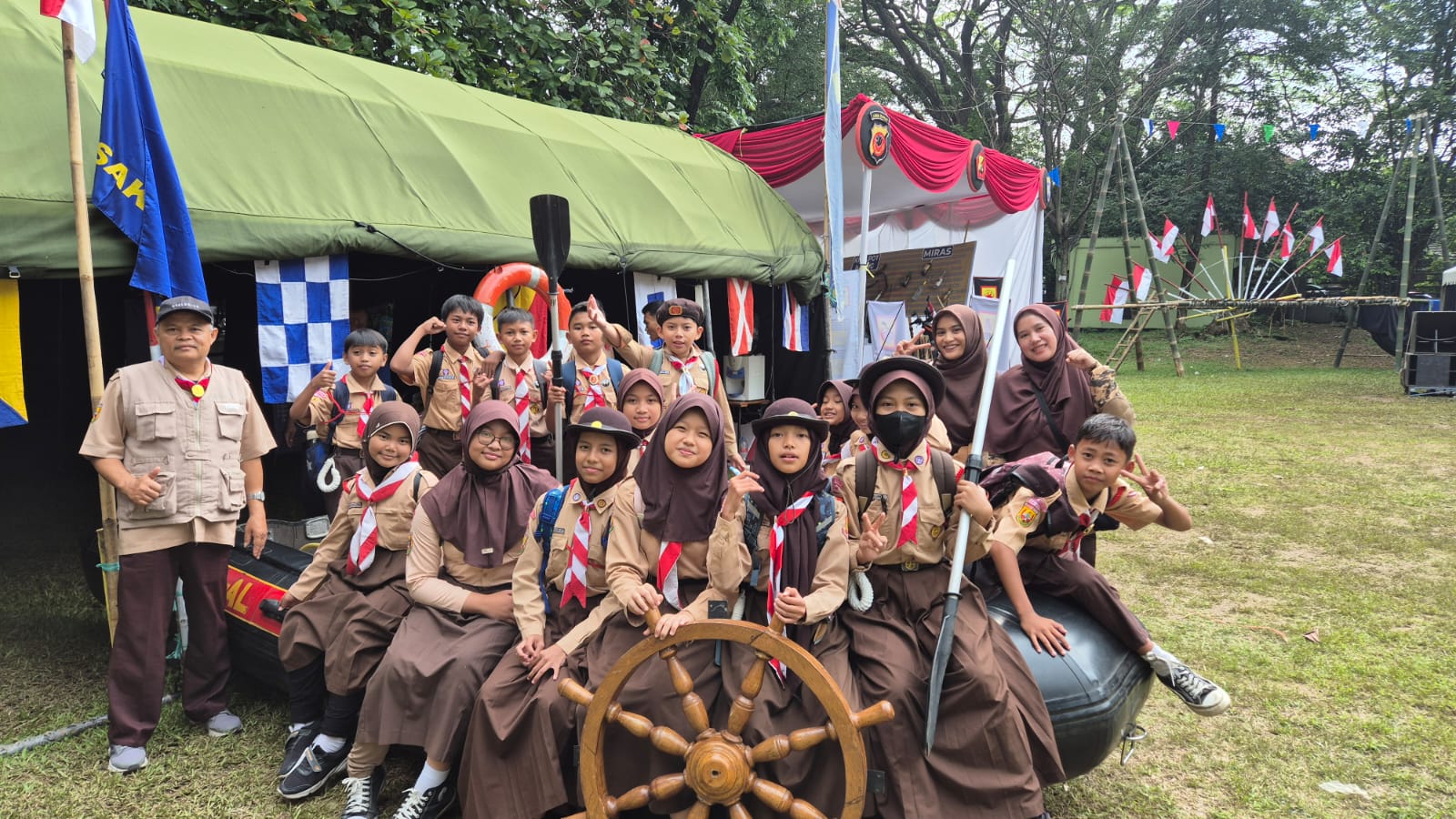 You are currently viewing SDN 198 Mekarjaya Berpartisipasi dalam Pameran dan Bazar Pramuka Kwarcab Bandung
