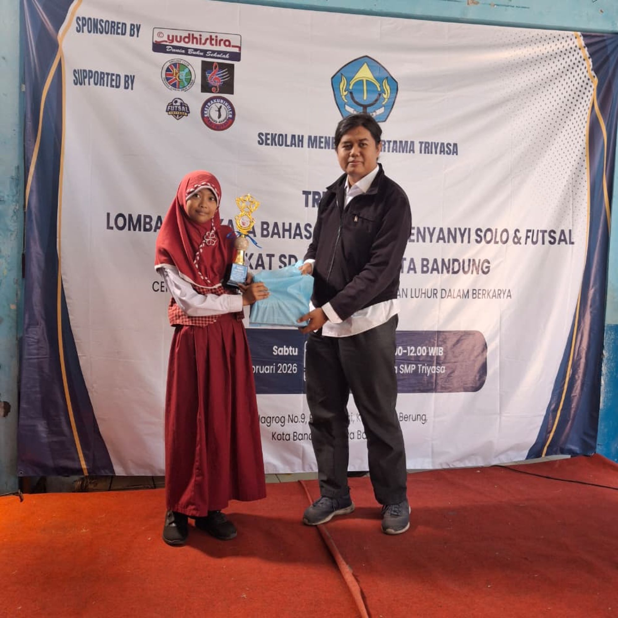 Dinara Fathia Nirwansya Raih Juara Harapan English Vocabulary Building di Triyasa Competition 2026