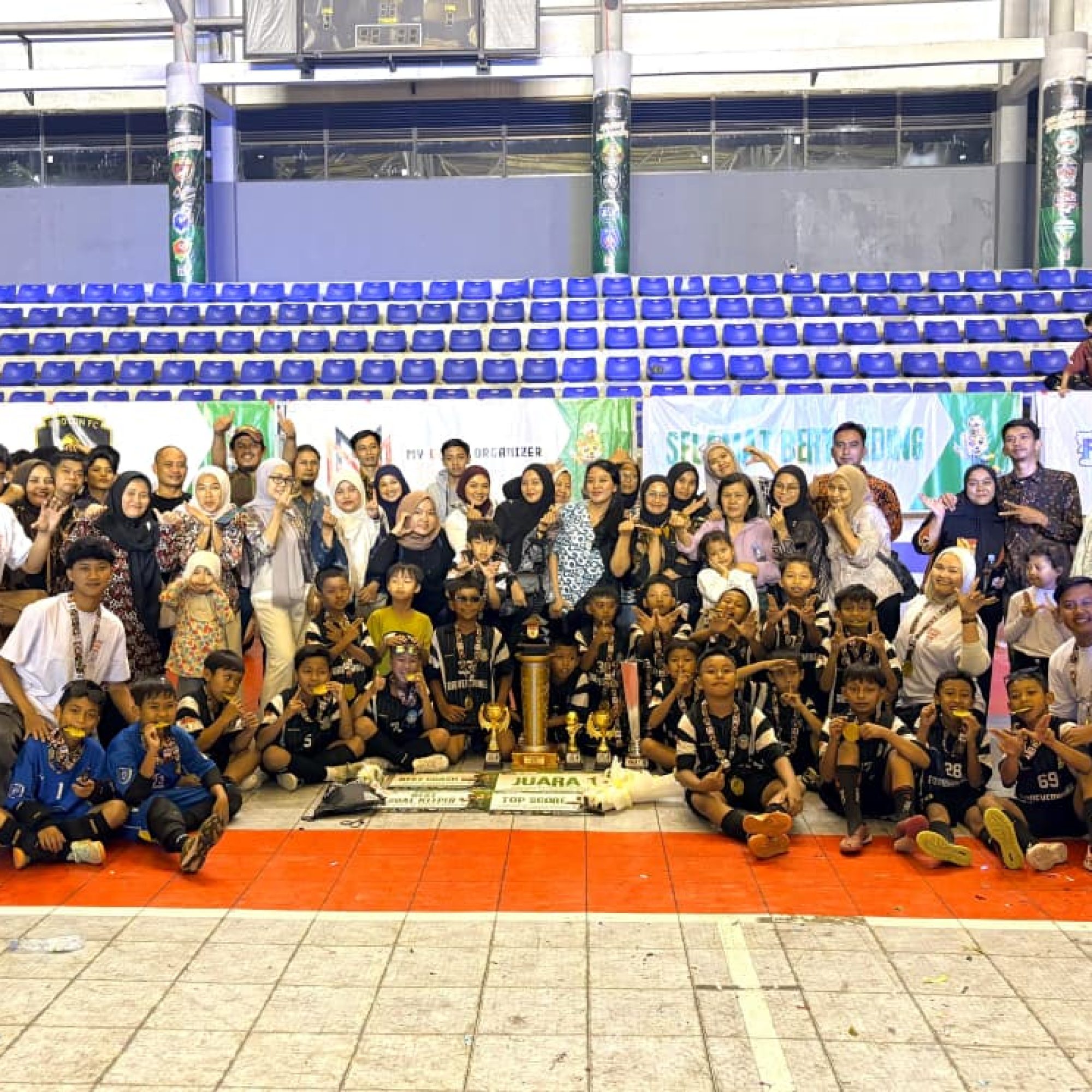 Siswa SDN 198 Mekarjaya Raih Gelar Juara 1 dan Sabet Penghargaan Individu di Liga AAFI Regional Bandung 2026