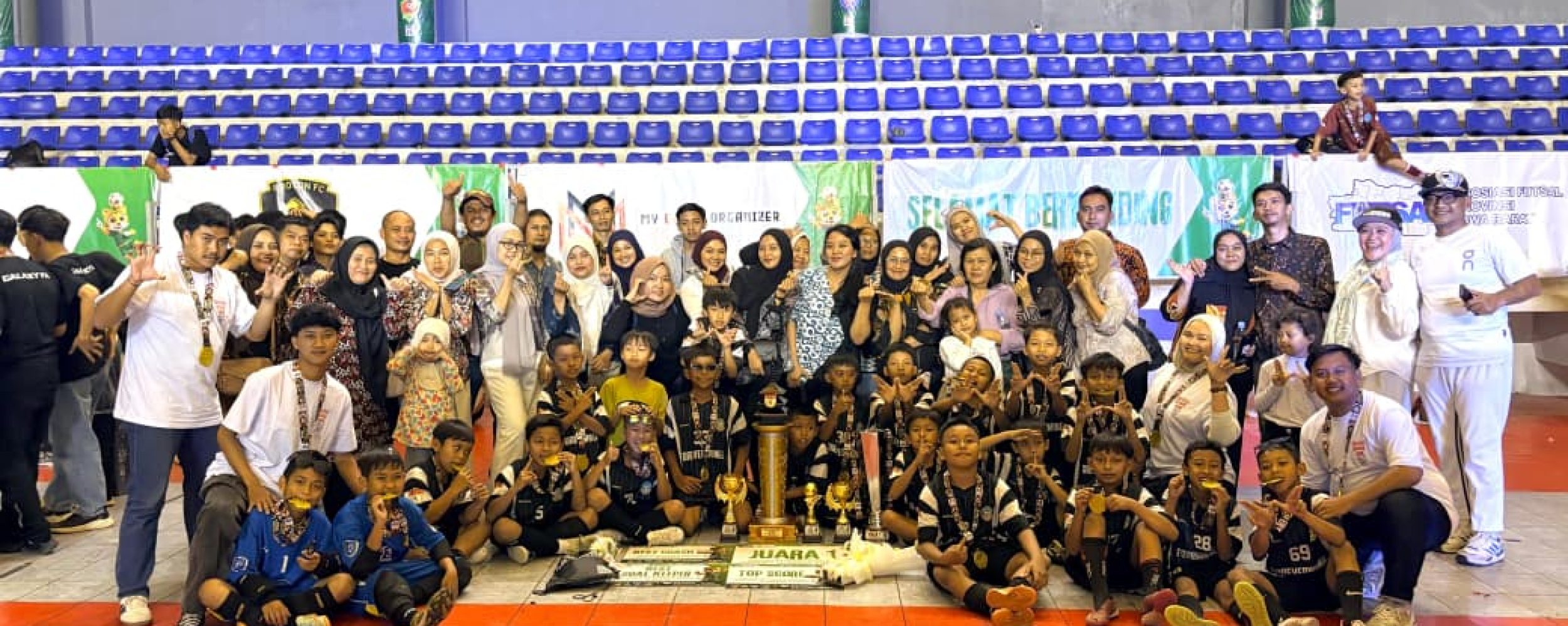Siswa SDN 198 Mekarjaya Raih Gelar Juara 1 dan Sabet Penghargaan Individu di Liga AAFI Regional Bandung 2026